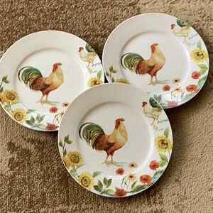 Rooster saucer plates.